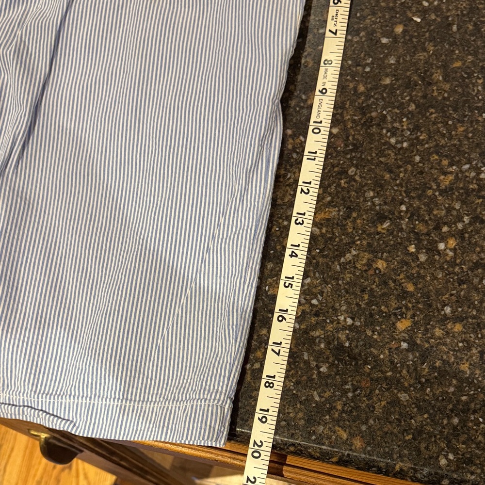 Izod Men's Blue and White Striped Shorts - Picture 7 of 7